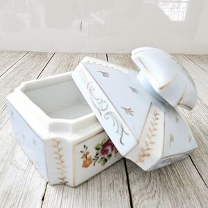Elegant White and Gold Porcelain Trinket Box